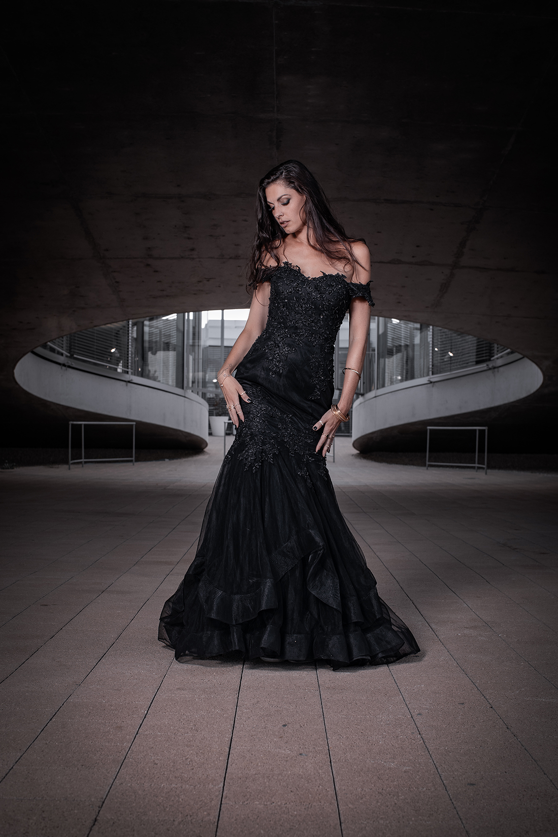 Céline - Modèle / Photo Shooting - EPFL - Robe de soirée noire